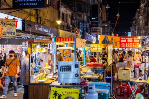 Taipei: Excursión a pie de 2 horas por el Mercado Nocturno de RaoheRecorrido privado, encuentro en la estación MRT Songshan, salida 5