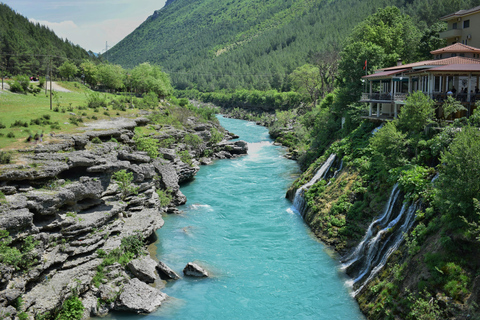 Da Tirana/Durres/Golem: Bagni termali e canyon di PermetTour privato