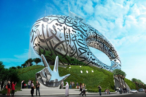 &quot;以风格出行：乘坐悍马进行私人迪拜城市游&quot;&quot;尽享奢华：迪拜私人城市游，乘坐悍马&quot;