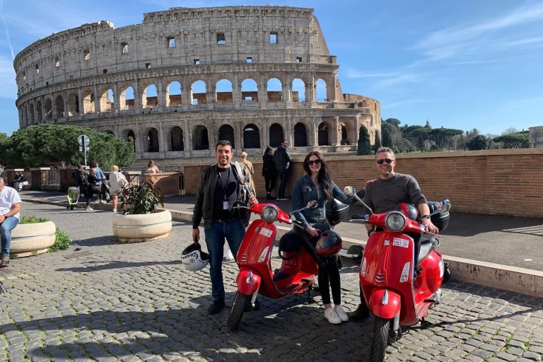 Rom: Private geführte Vespa-Tour mit optionalem FahrerVespa mit Fahrer