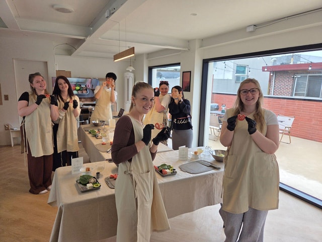 Seoul: Cooking Class and Tour with Michelin-Trained Chef