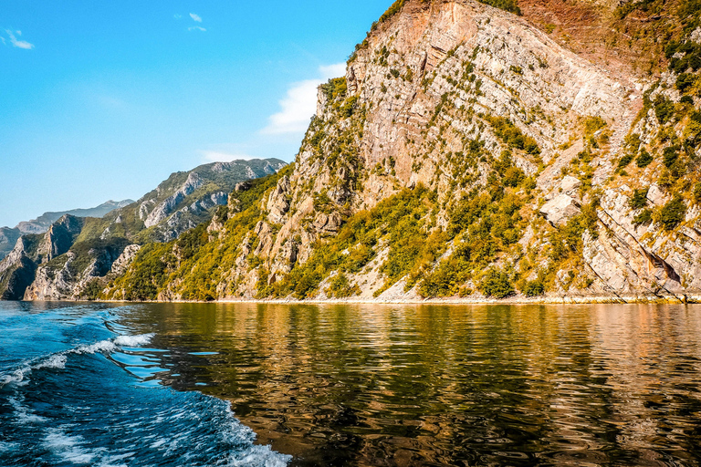 地拉那：科曼湖与沙拉河一日游