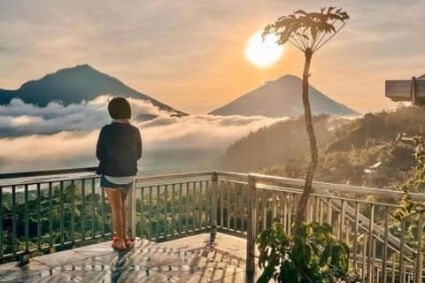 Bali: Sunrise, Temple, and Waterfalls Private Day Tour
