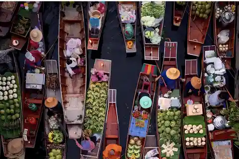 Exploring the Vibrant Cai Rang Floating Market in Can Tho