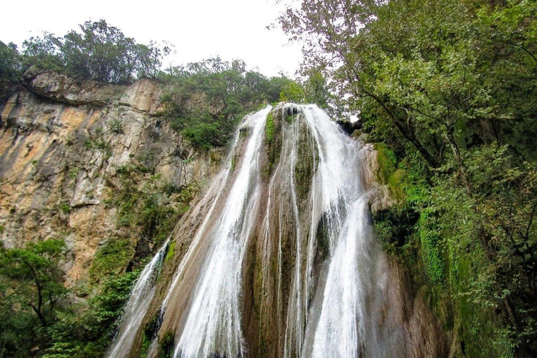 Cascada Cola de Caballo & Santiago, NL: Magical Town Tour