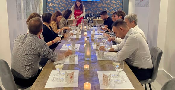 Einzigartige spanische Weinverkostung mit Sommelier - in Bilbao