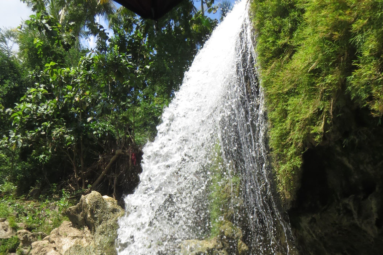 GROTTE DE JOMBLANG ET GROTTE DE PINDUL RIVIÈRE EN TUBING