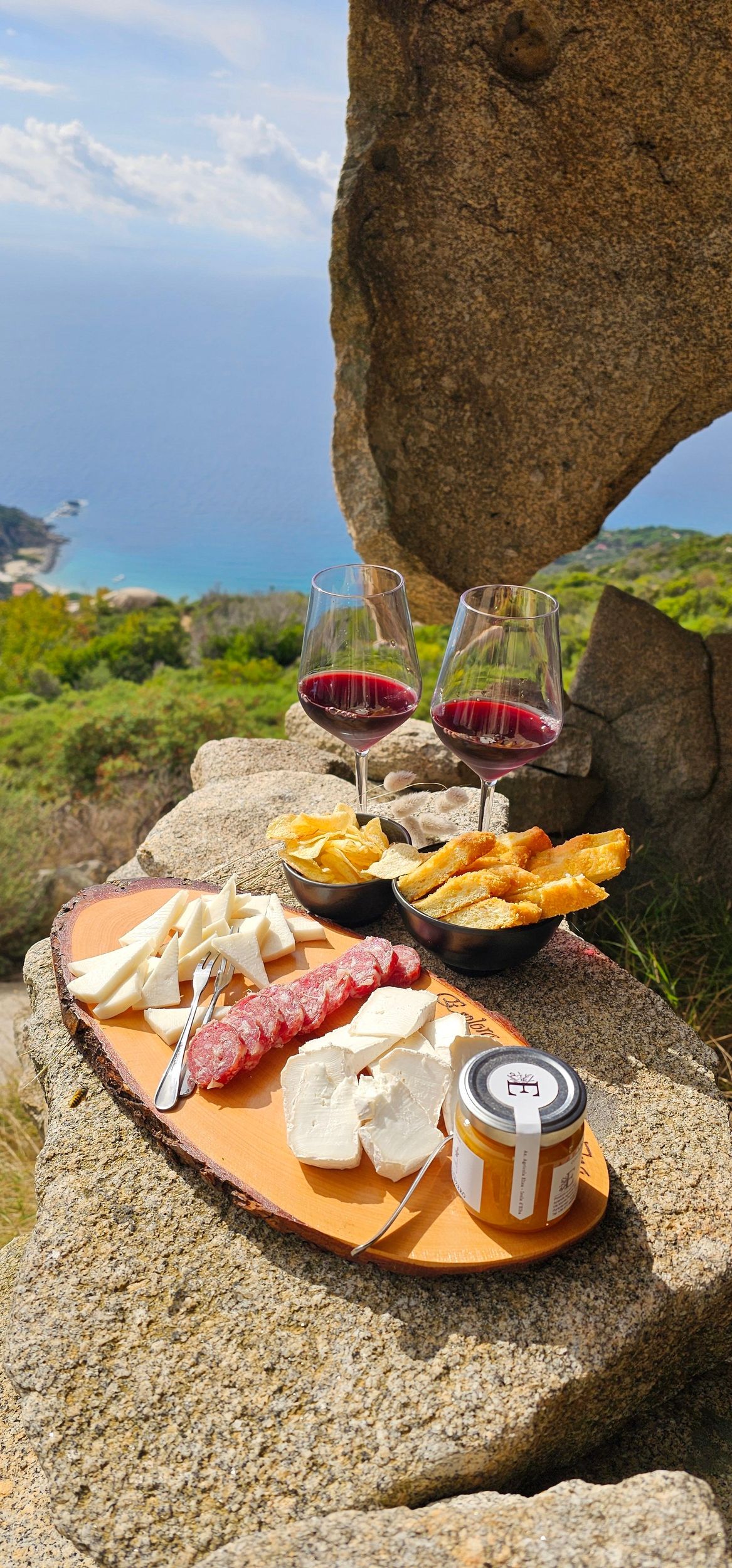 Die Via del Granito mit Gourmet-Aperitif: Elba zwischen Natur und Aromen