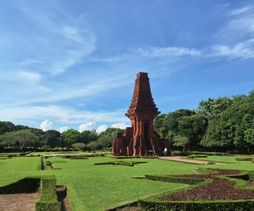 Trowulan Tour Ruin of Majapahit Kingdom