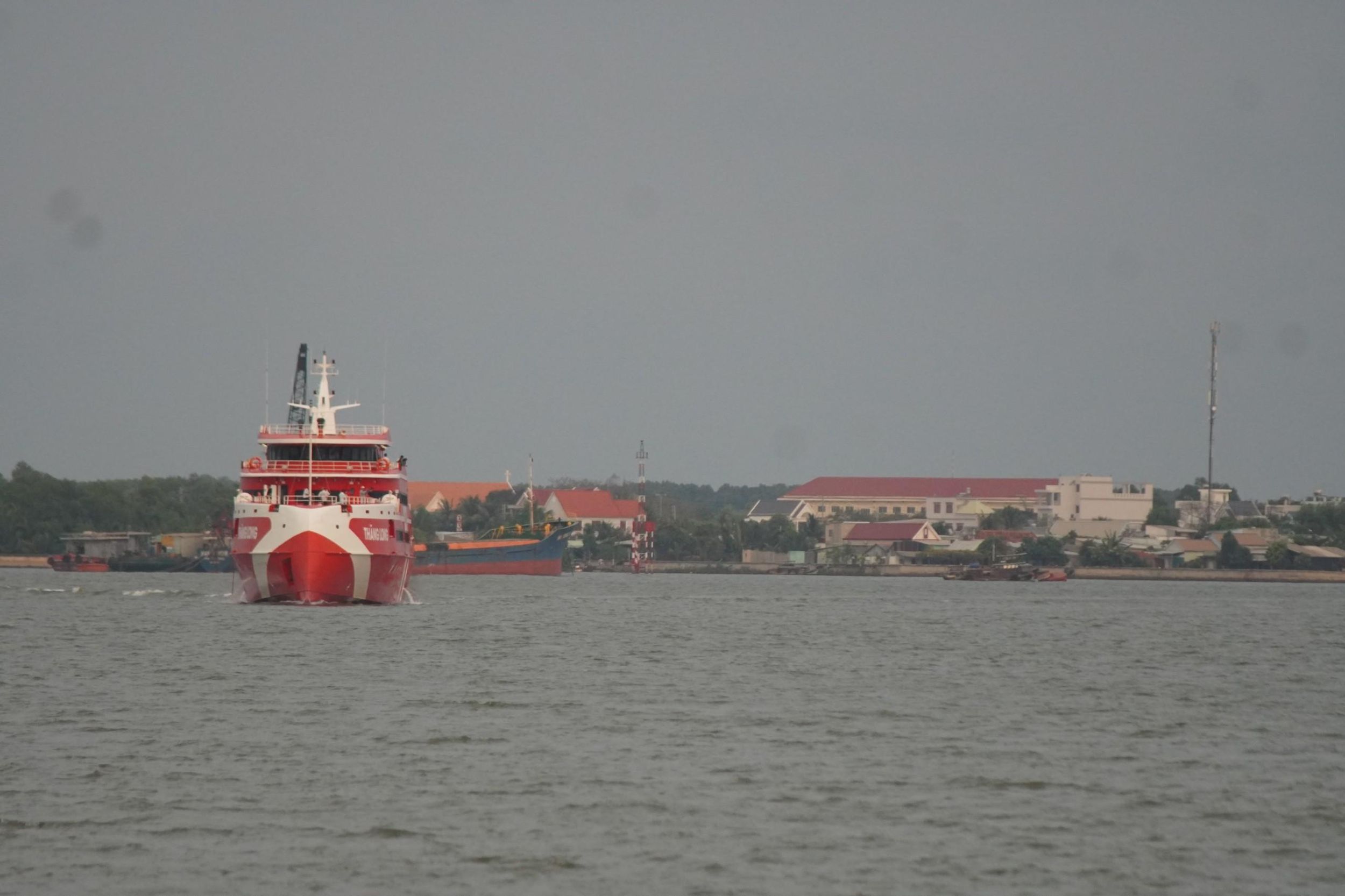 Ha Tien: Hochgeschwindigkeits-Fähre zur Insel Phu Quoc