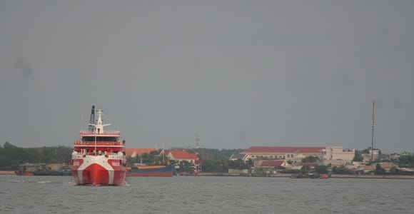 Ha Tien: Phu Quoc Island High-Speed Ferry Transfer