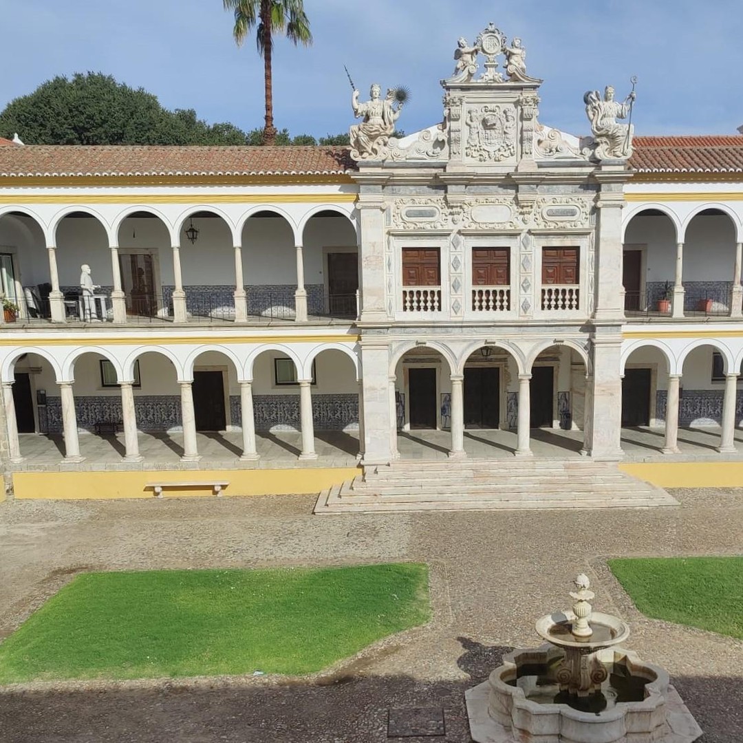 Colagem de mídia