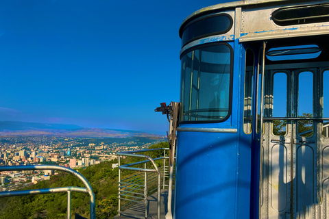 Tbilissi : circuit des 3 téléphériques avec déjeuner en optionVisite en groupe partagé ***3 HEURES***