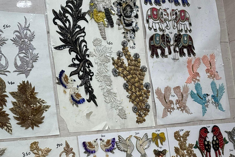 Curated Home Décor & Souvenir Shopping Tour (Women-Led) Home Décor & Souvenir Shopping Tour (Women-Led) - Half-Day