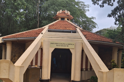 Bondo: Kango ka Jaramogi Heritage Tour with a Guide