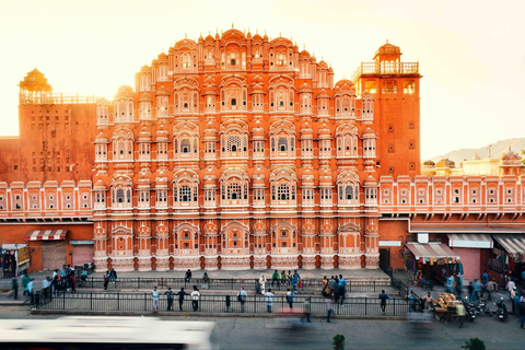 Private 6-Day Golden Triangle & Udaipur Luxury Tour Car + Guide + Monuments Tickets + 3 Star Accommodation