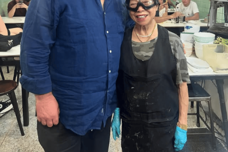 Bangkok: Jay Fai Michelin-star table reservation & City Tour Private tour All-inclusive