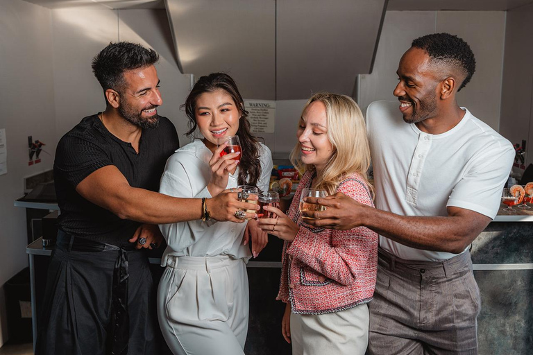 Long Beach: Valentine's Day Dinner or Singles Cruise Long Beach: Valentine's Day Romantic Dinner Cruise