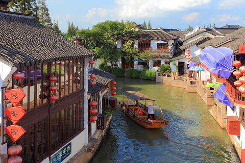 Shanghai: Zhujiajiao Small Tour with Boat Ride & Gardens Shanghai: Zhujiajiao Small Group Tour with Boat Ride&Gardens