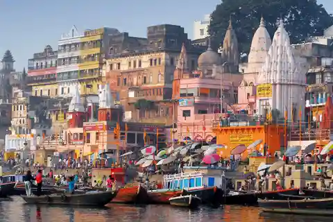 2-Day Varanasi: Experience Sunrise Boat Ride & Evening Aarti