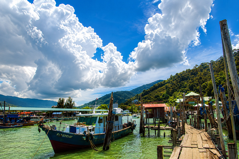 Penang: Teluk Bahang Fishing Village Tour with Locals