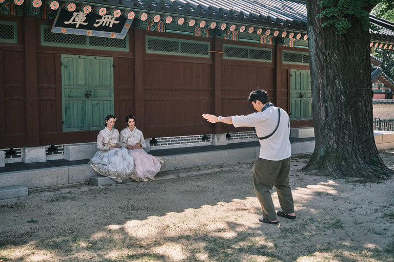 Seoul: UNESCO Palace History Tour, Photos & Optional Hanbok