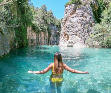 Valencia: Montanejos Thermal Springs & Girlfriend Waterfall