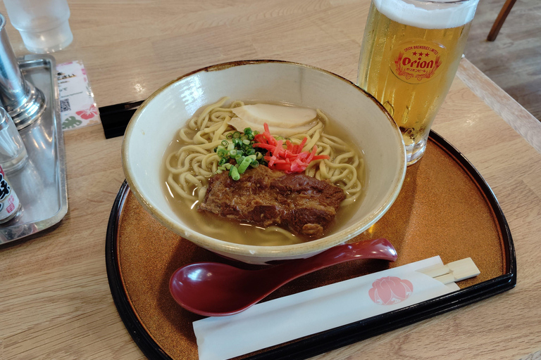 Naha: tour gastronomico all&#039;aeroporto per un inizio o un addio deliziosoNaha: tour gastronomico all&#039;aeroporto per iniziare o concludere il viaggio con gusto