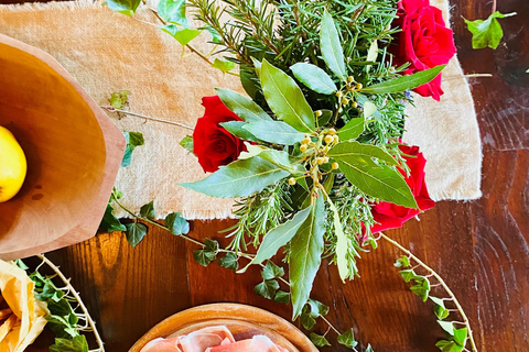 Winery tour and Tuscan wine tasting with culinary specialties