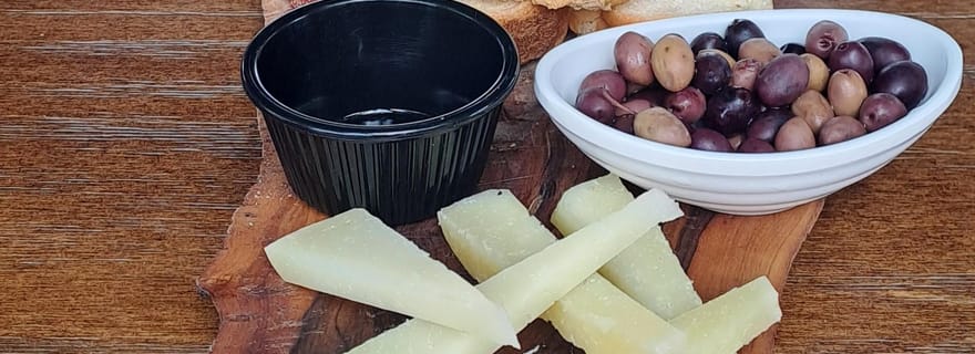 Crète : visite privative de 2 domaines viticoles avec dégustation de vin et déjeuner