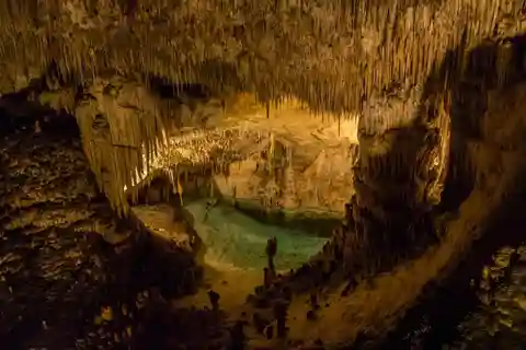 Tingo Maria: Gruta do Manto