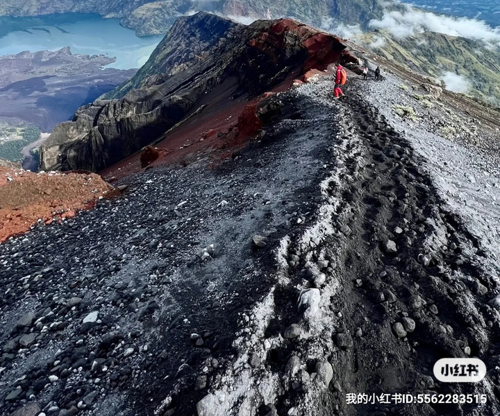 2D1N Rinjani Summit