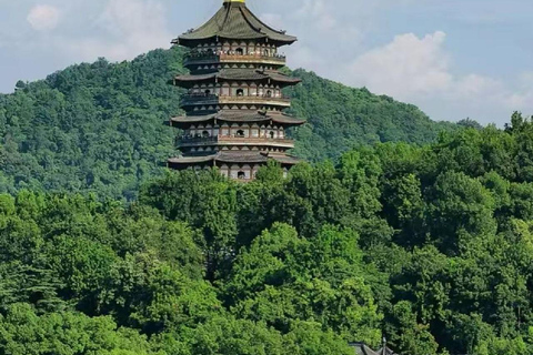 Hangzhou: Sunset Cruise on the West Lake and Poetic Route