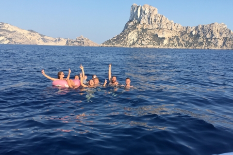 EXCURSION IN PRIVATE BOAT TO ES VEDRA & BEST CAVES OF IBIZA