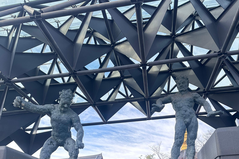 Tour Osaka in Spanish: Visit the must-see sites Tour Osaka: Visit the must-see places