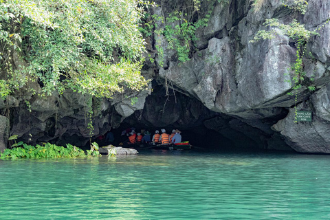 From Hanoi: 2-Day Ninh Binh, Hoa Lu, and Trang An Tour