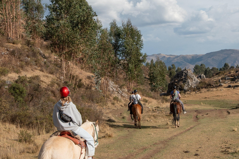 Cusco: Horseback Riding and Pachamama Ceremony Tour
