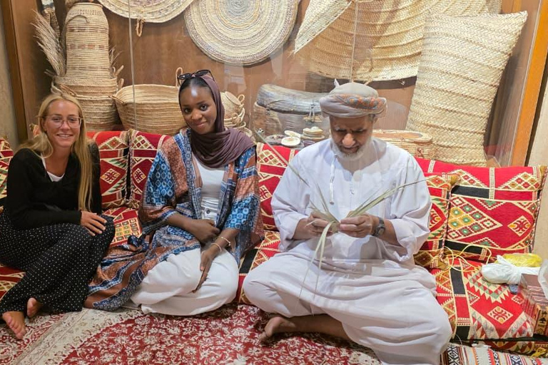 From Muscat: Nizwa, Jabreen, and Bahla Fort Day Sharing Tour