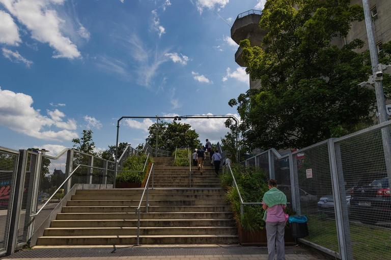 Hamburg: St. Pauli Green Bunker Tour in German