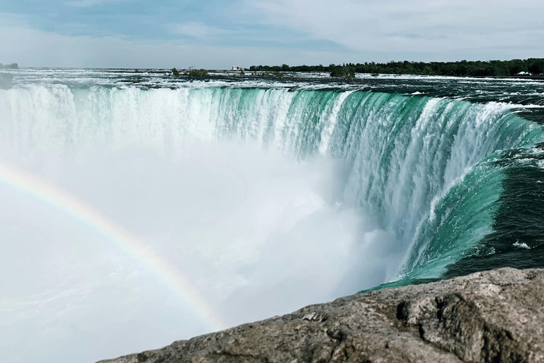 Toronto - Niagarafallen Niagarafallens rundtur, kryssning och resan bakom fallen