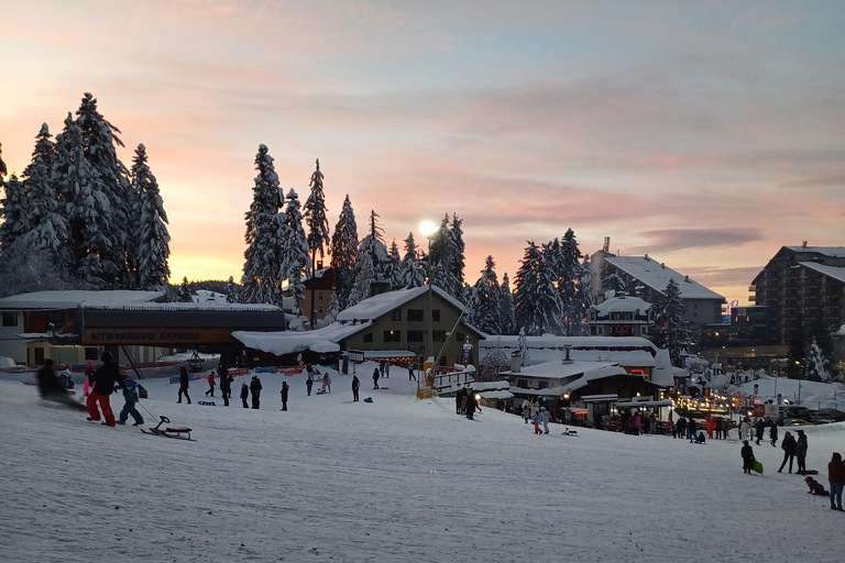 博罗韦茨徒步和雪橇之旅，参观比斯特里察皇家宫殿博罗维茨徒步和雪橇之旅，参观比斯特里察皇家宫殿