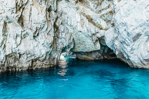 Capri Całodniowa wycieczka łodzią z Sorrento