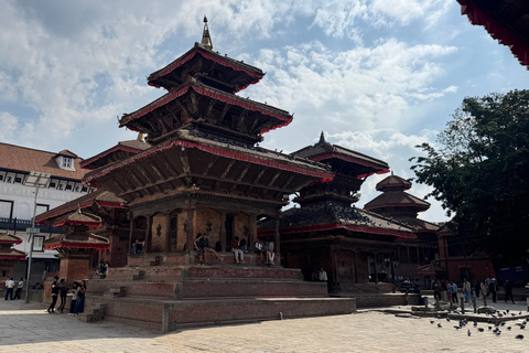 Katmandu: wycieczka piesza śladami dziedzictwa kulturowego z lokalnym przewodnikiemKatmandu: Wycieczka piesza śladami dziedzictwa kulturowego z lokalnym przewodnikiem