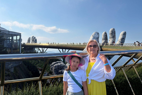 Da Nang: 1-Day Trip Giant Stone Hands & French Village Visit
