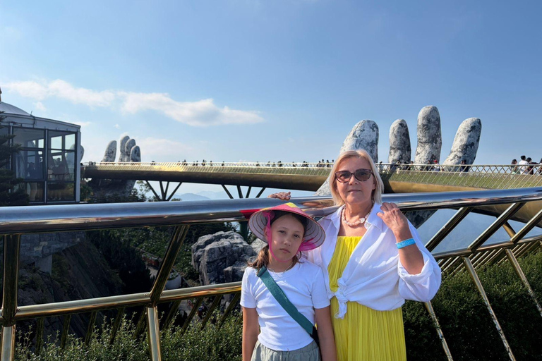 Da Nang: 1-Day Trip Giant Stone Hands & French Village Visit