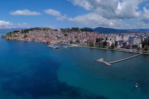 Descubrimiento de Tirana a Ohrid: Una aventura balcánica de un día
