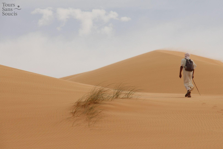 Djerba: Ksar Ghilane e barco pirata – 2 dias de aventura e descobertaDjerba: Ksar Ghilane e Barco Pirata – 2 dias de aventura e descoberta