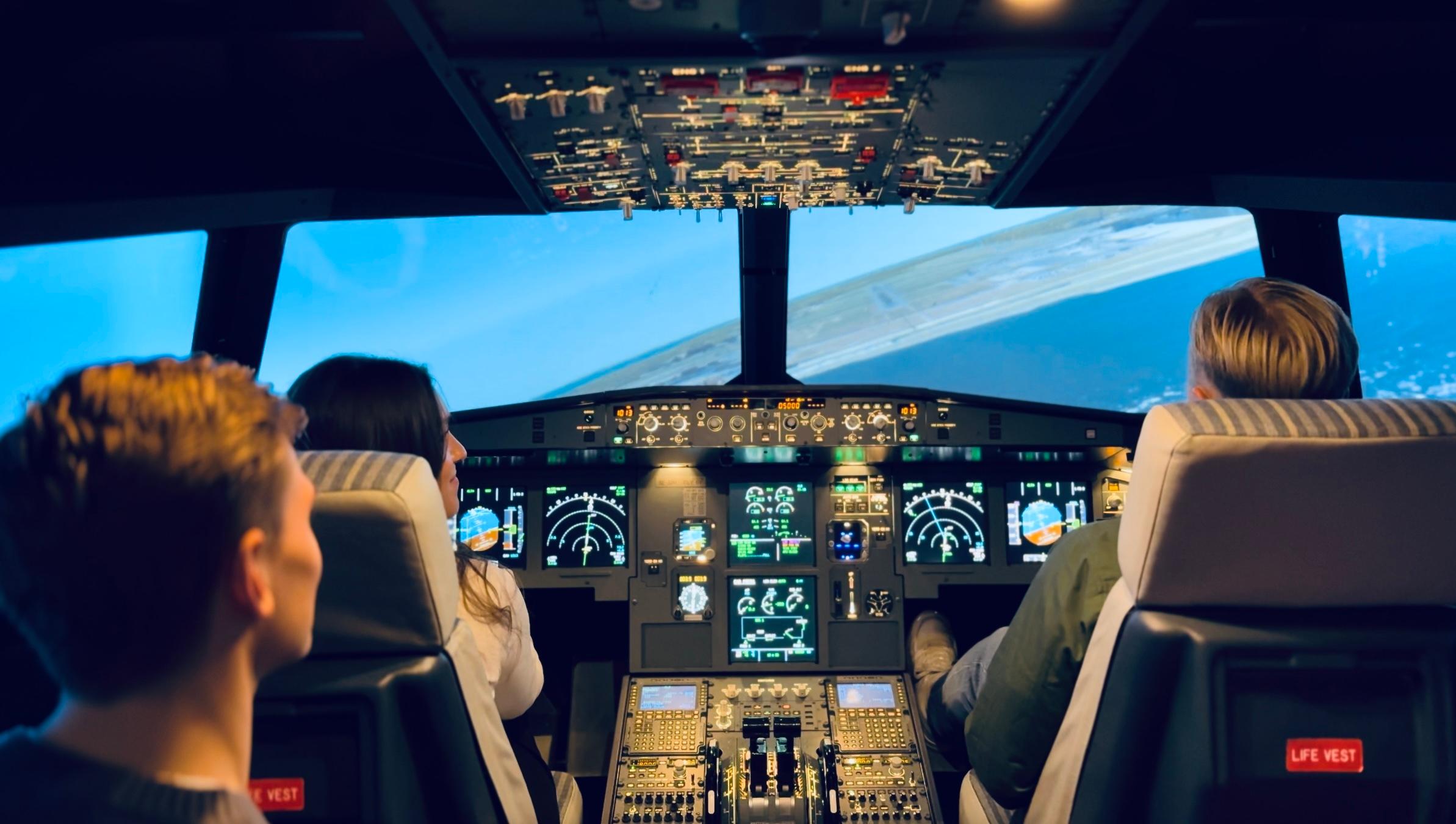 Malmö: 120-minütige private Flugstunde im Flugsimulator