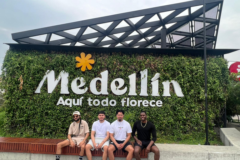 Medellin: Pablo Escobar y City Tour privado. 2 tours en 1 Medellin: pablo escobar y city tour privado. 2 tours en 1