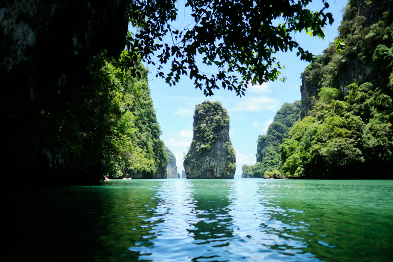 Krabi: Private Long-Tail Boat Tour to Hong Island